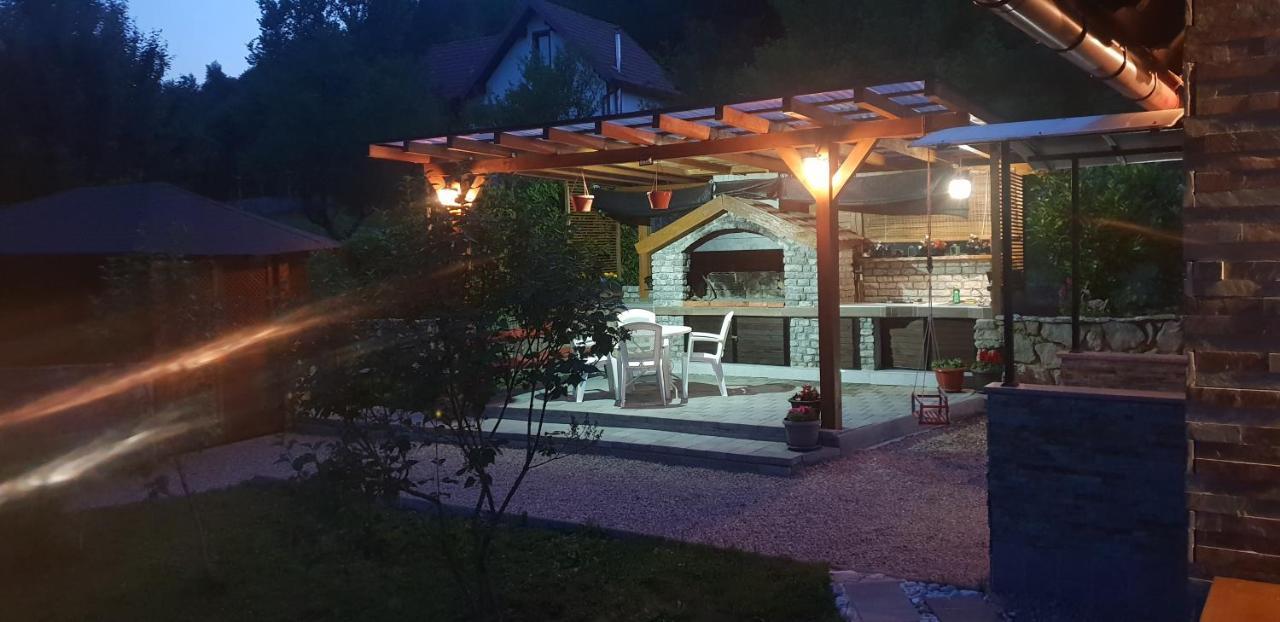 Green Garden Lohovo Bihać Екстериор снимка
