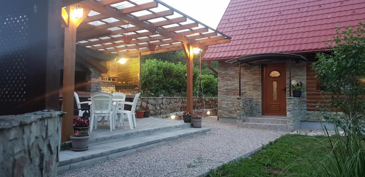 Green Garden Lohovo Bihać Екстериор снимка